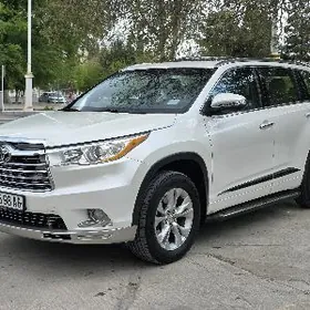 Toyota Highlander 2016