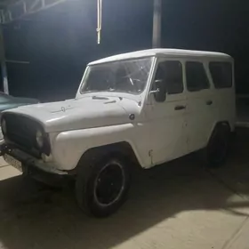 UAZ 469 2000