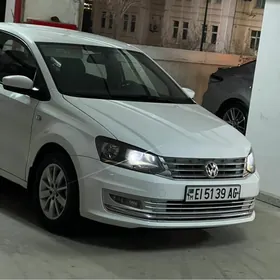 Volkswagen Polo 2015