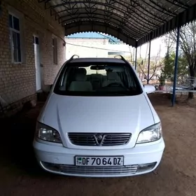 Opel Zafira 2002