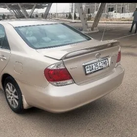 Toyota Camry 2005