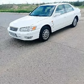 Toyota Camry 2000