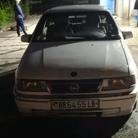Opel Vectra 1990