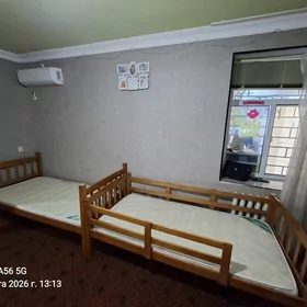 двухярусная кровать