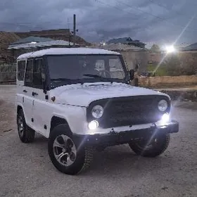 UAZ 469 2005