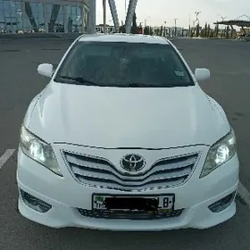 Toyota Camry 2010