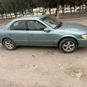 Toyota Camry 1999