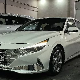 Hyundai Elantra 2021