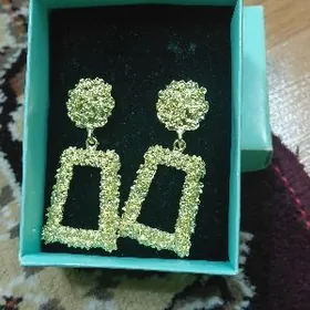 серёжка новая