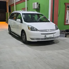 Toyota Sienna 2005