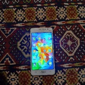 Samsung j 530