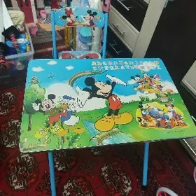 столик со стульчиком