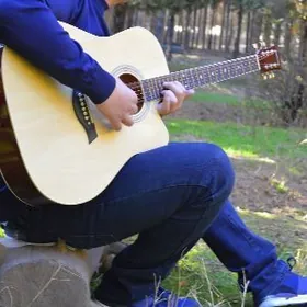 ULY RAZMER GITARA ГИТАРА