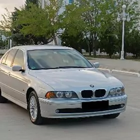 BMW E39 2001