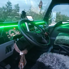 Mitsubishi Canter 2024