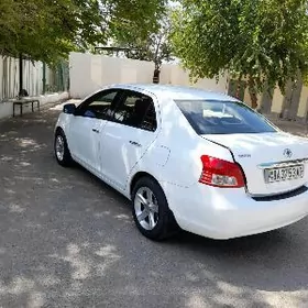 Toyota Yaris 2008