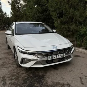 Hyundai Elantra 2024