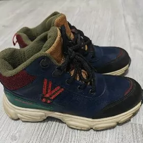 Кроссовки, ботинки