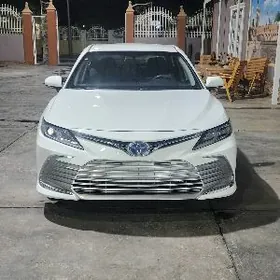 Toyota Camry 2022