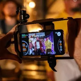 SMM/KONTENT MENEJER/DIKTOR