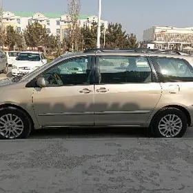 Toyota Sienna 2009