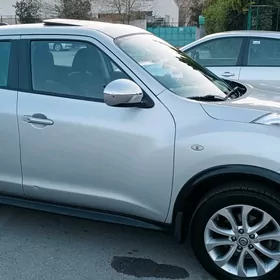 Nissan JUKE 2010