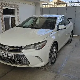 Toyota Camry 2017