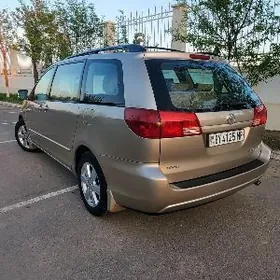Toyota Sienna 2005