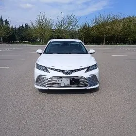 Toyota Camry 2023