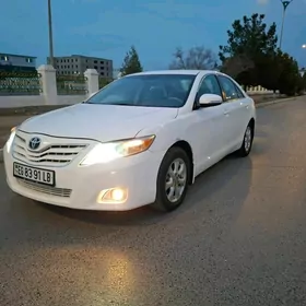 Toyota Camry 2010