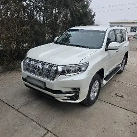 Toyota Land Cruiser Prado 2023