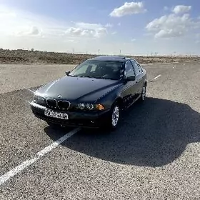 BMW E39 2003