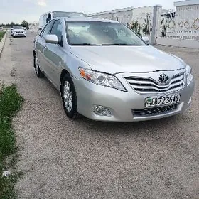 Toyota Camry 2010