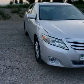 Toyota Camry 2011