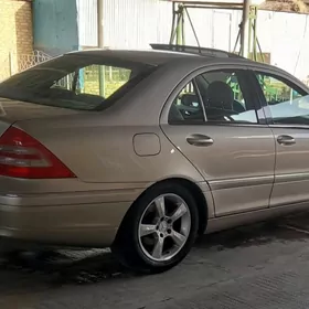 Mercedes-Benz C-Class 2001