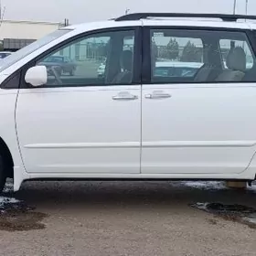 Toyota Sienna 2009