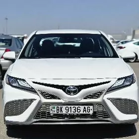 Toyota Camry 2021