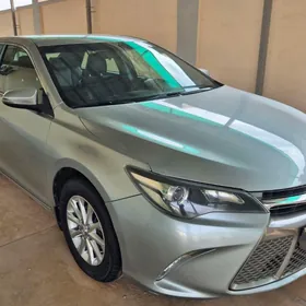 Toyota Camry 2015