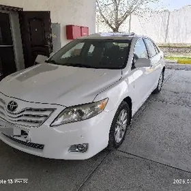 Toyota Camry 2011