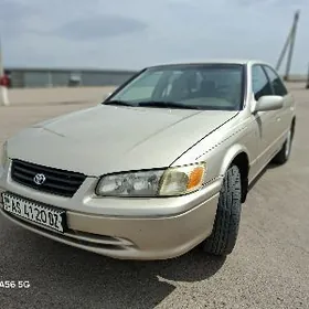 Toyota Camry 2000