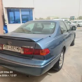 Toyota Camry 2000
