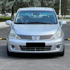 Nissan Versa 2010
