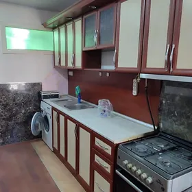 3 ком. 1 этаж.