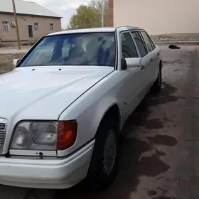 Mercedes-Benz C280 1994