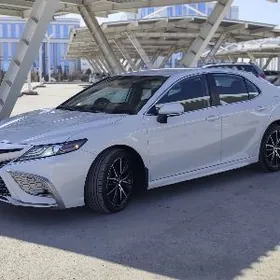 Toyota Camry 2022