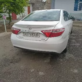 Toyota Camry 2017