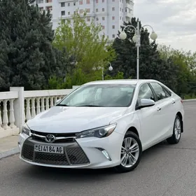 Toyota Camry 2016