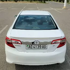 Toyota Camry 2012