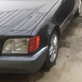 Mercedes-Benz 500-Class 1992