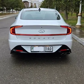 Hyundai Sonata 2022